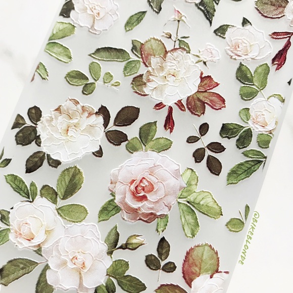 LAST 1! iPhone 7/8 Floral Embossed Soft Phone Case - Picture 2 of 3